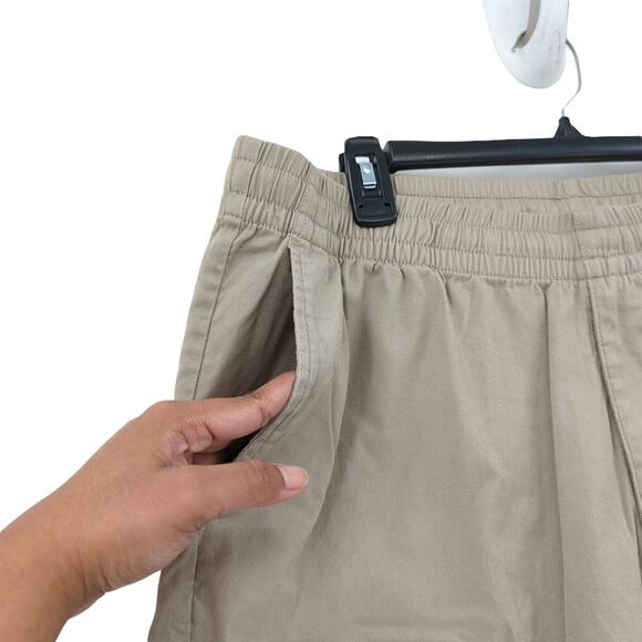 Uniqlo Men XL Dry Stretch Easy Shorts Khaki Brown 8" Inseam Twill Elastic Pocket - Picture 3 of 8
